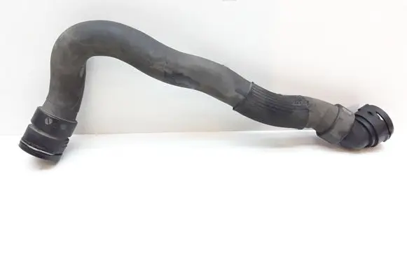 Volvo V60 Engine coolant pipe/hose