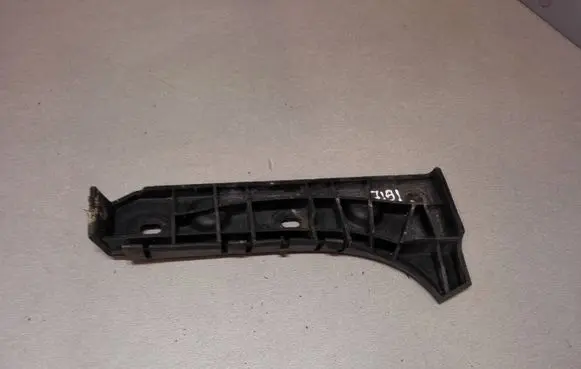 Audi A6 S6 C5 4B Front bumper mounting bracket 4B0807283B