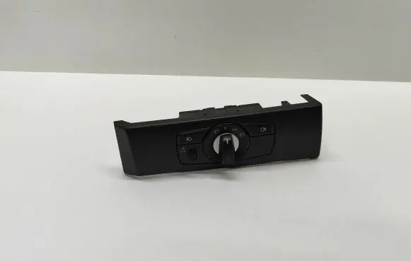BMW 5 E60 E61 Light switch 6988565 913472601