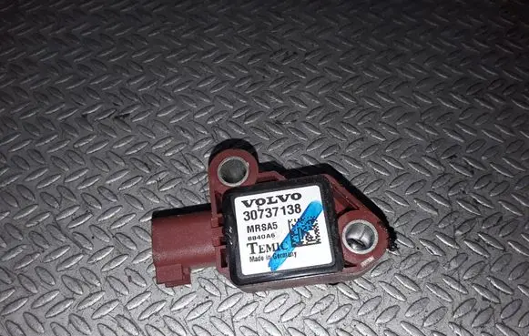 Volvo V50 Airbag deployment crash/impact sensor 30737138