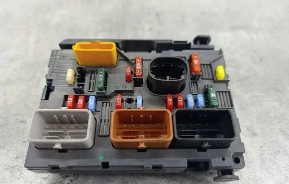 Peugeot 207 BSM Control unit