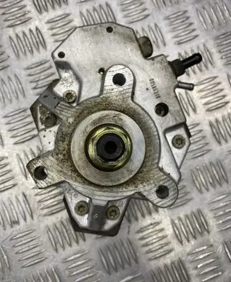 Opel Astra H Fuel injection high pressure pump 8973279240 0445010086