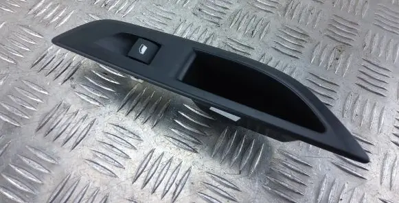 Peugeot 208 Electric window control switch 98044803ZD