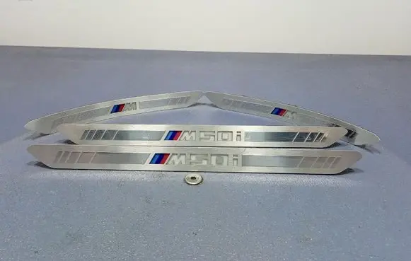 Foot area side trim