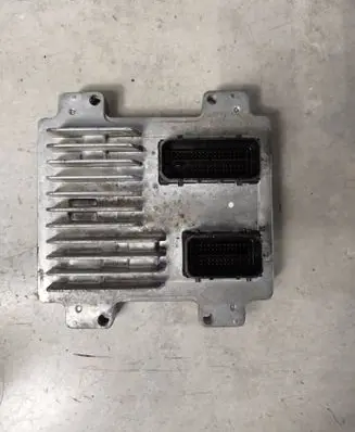 Opel Astra J Engine control unit/module 12647212