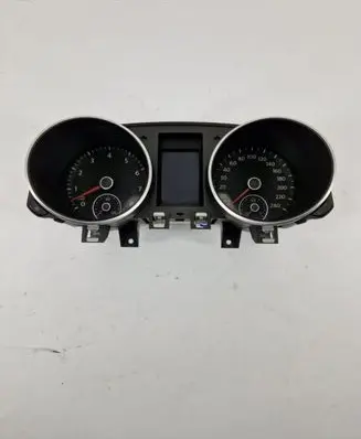 Volkswagen Golf VI Speedometer (instrument cluster) 5K0920861