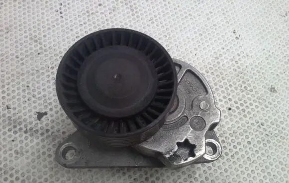 Volvo V70 Alternator pulley GDALSI9CU3 23405501