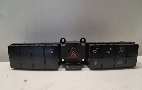 Mercedes-Benz CLK A209 C209 Hazard light switch 2038706310