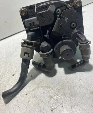 Peugeot 508 Fuel filter 97082821 F026402862