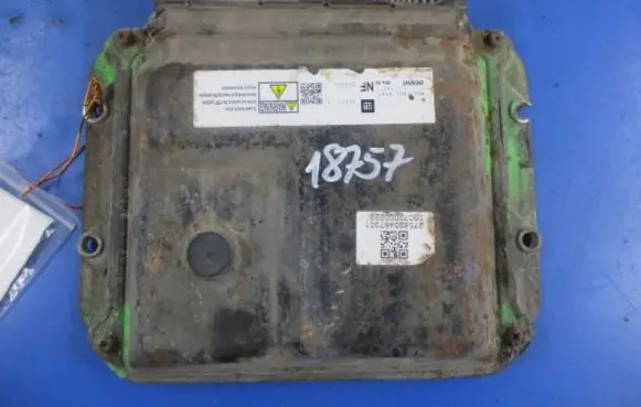 Opel Astra J Engine control unit/module ECU 55571776