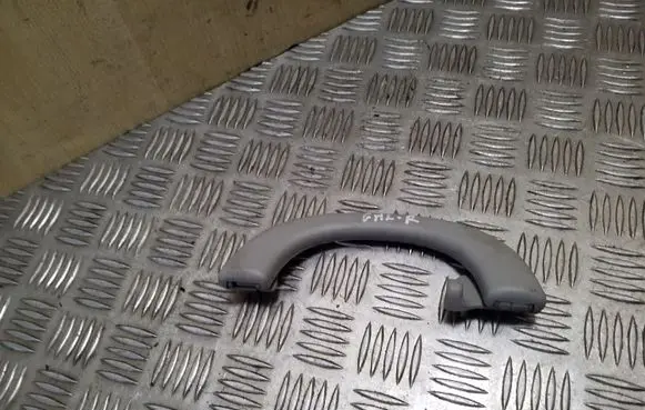 Mercedes-Benz CLS C219 Rear interior roof grab handle 2118100151