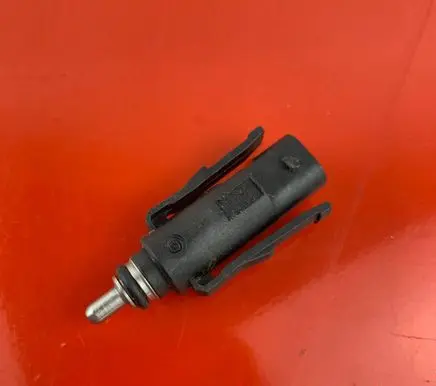 BMW X5 G05 Coolant temperature sensor 8650714 13628650714