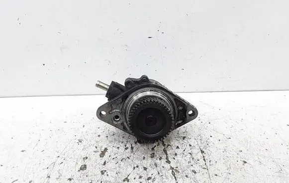 Ford Ranger Vacuum pump X2T55472ZT