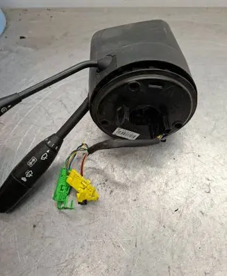 Steering wheel column trim