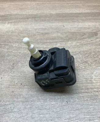 Volkswagen Golf III Headlight level adjustment motor 1H0941295C 007282