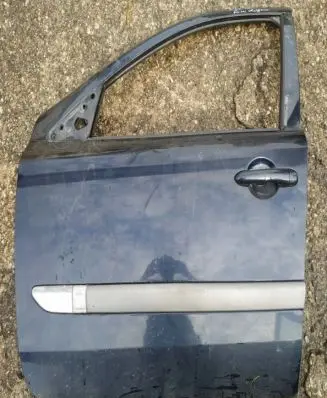 Renault Laguna II Front door melynos