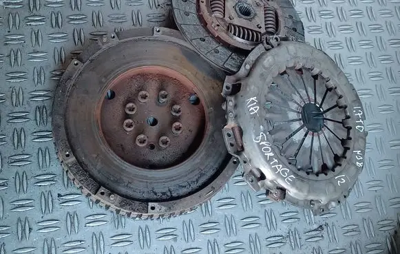 KIA Sportage Clutch set kit 3082634066