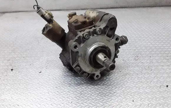Mazda 2 Fuel injection high pressure pump 9651590880