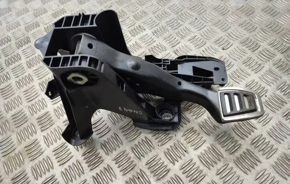 Volkswagen Golf VII Brake pedal 5Q1721058DC