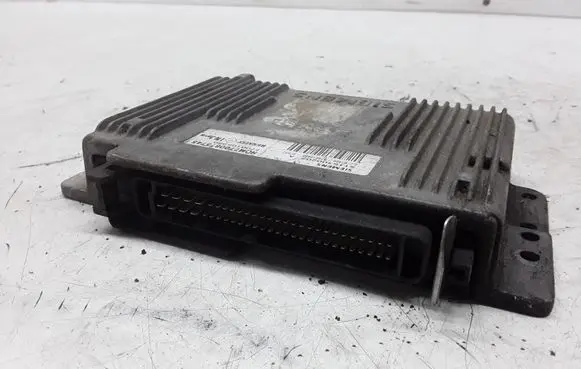 Renault Megane I Engine control unit/module 115300202