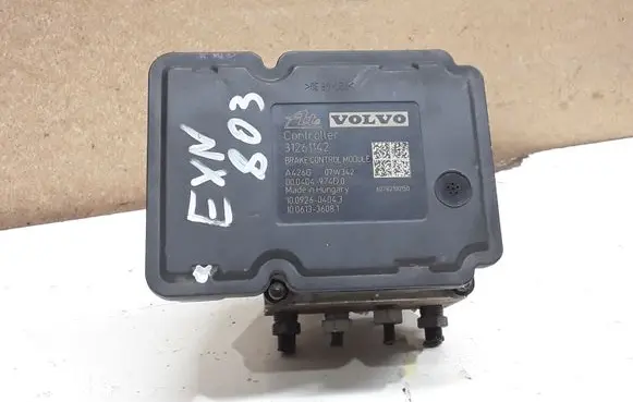 Volvo XC70 ABS Pump 31261142