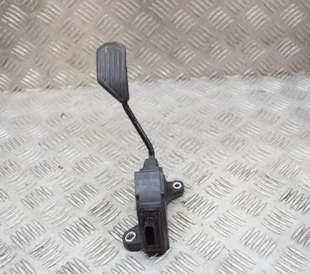 Toyota Yaris Accelerator throttle pedal 781100D040
