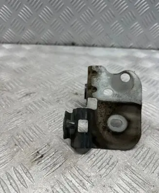 Audi Q7 4M Fender mounting bracket 4M0821168A DX53DZ 0041