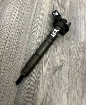 Mercedes-Benz C W204 Fuel injector A6420701187 0445116 110308