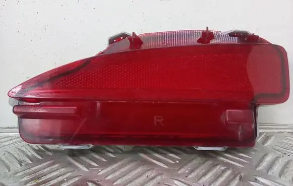 Toyota Yaris Rear fog light V293100R