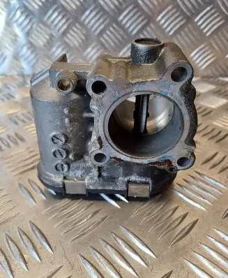 Renault Espace IV Throttle valve 8200330810E 8200330812 0281002688