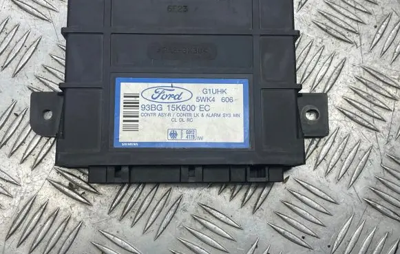 Ford Mondeo Mk III Comfort/convenience module 93BG15K600EC 5WK4606