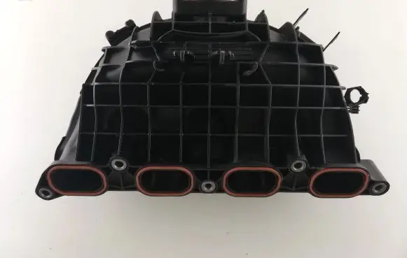 BMW 4 F36 Gran coupe Intake manifold 7588126 KL1869