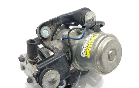 Mitsubishi Outlander Vacuum pump