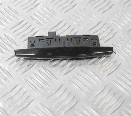 Mercedes-Benz CLS C218 X218 Other devices A0015424623