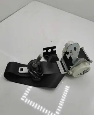 Cadillac Escalade IV Rear seatbelt 811831593 23468552