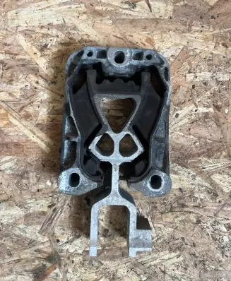 Ford Focus Gearbox mount JX616P082CD 532F15