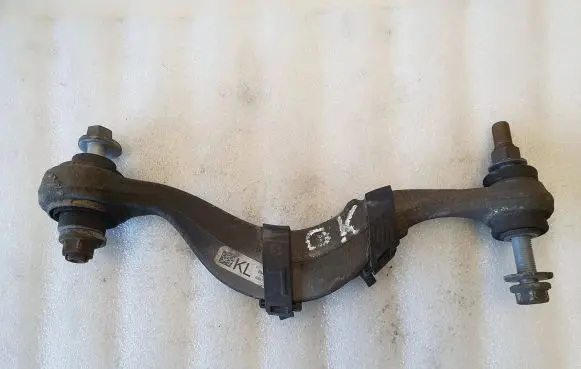 BMW 5 G30 G31 Rear upper control arm/wishbone 6861119 3332