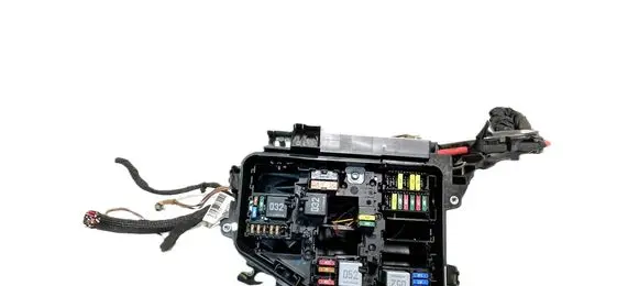 Mercedes-Benz A W177 Fuse module A1775404307 38313 A2475407800