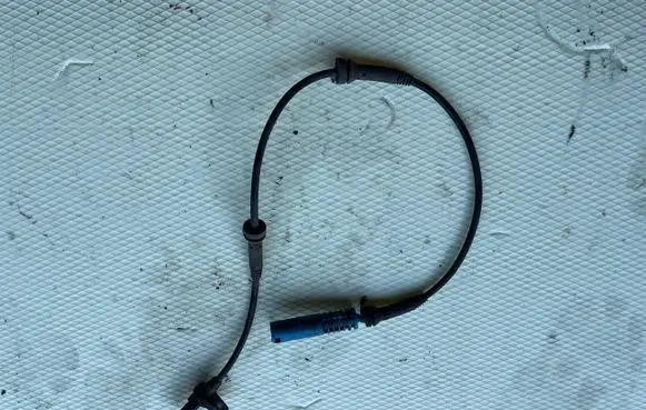 BMW 5 E60 E61 ABS brake wheel speed sensor 
