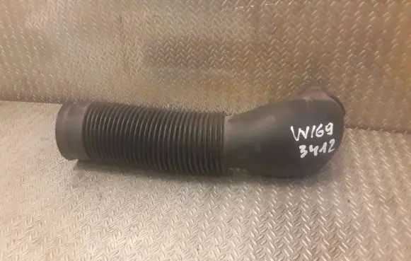 Mercedes-Benz A W169 Air intake hose/pipe