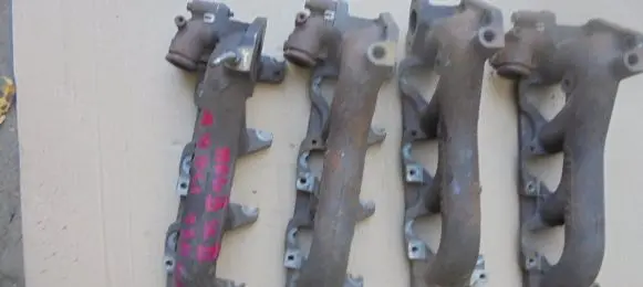 Renault Megane II Exhaust manifold