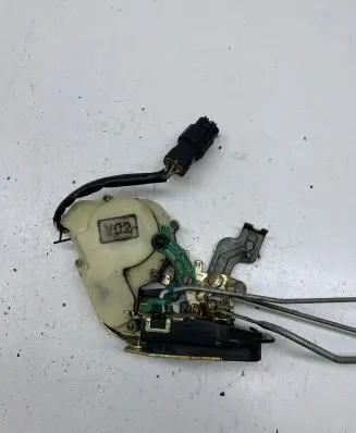 KIA Sorento Front door lock