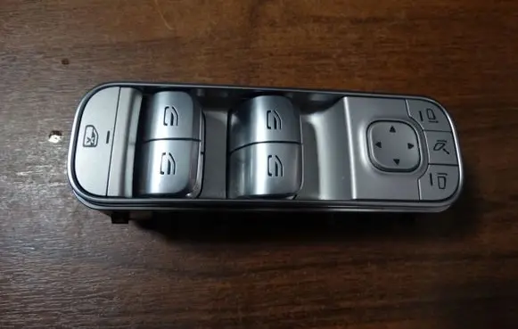 Mercedes-Benz GLE W167 Other switches/knobs/shifts A1679059903
