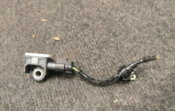Dodge Durango Airbag deployment crash/impact sensor 56054085AA A1668210151