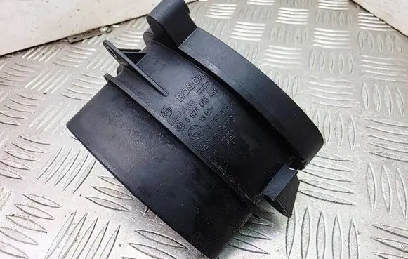 BMW 5 E39 Mass air flow meter 7787076 13627787076 0928400468