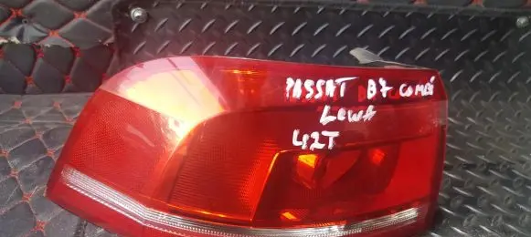Volkswagen PASSAT B7 Rear bumper light 3AF945095E