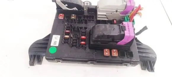 Opel Insignia A Fuse box set 1327731803 13277318