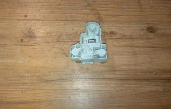 BMW 3 E46 Tail light bulb cover holder 6928382