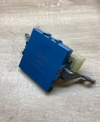 Toyota Corolla Verso AR10 Combustion control unit/module 896180F020 MB1238009021