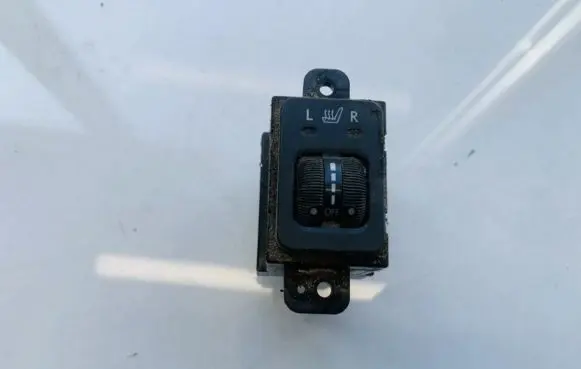 Subaru Legacy Seat heating switch 8118l